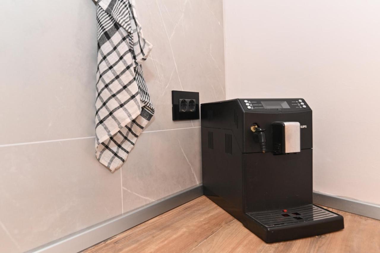 Appartamento Tyson Apartman Fiume Esterno foto